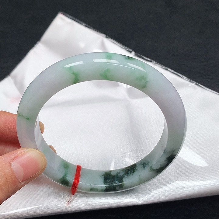 未镶嵌手镯翡翠60圈