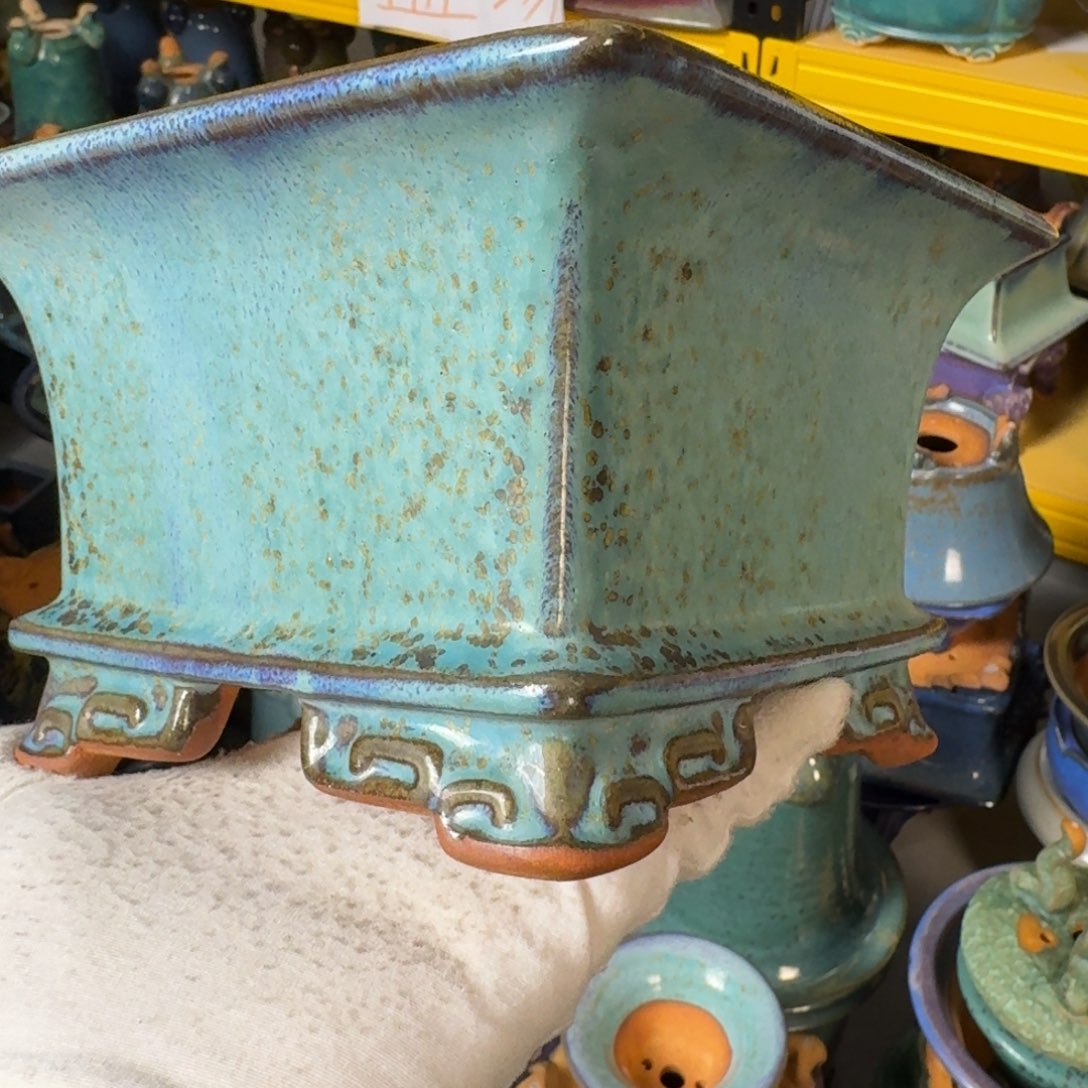 瑕疵觉象花盆瑕疵觉象花盆