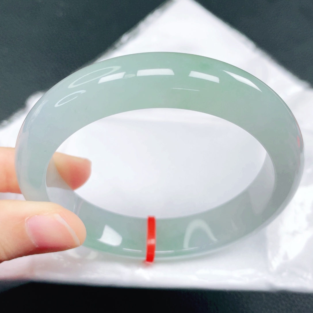 翡翠未镶嵌手镯57圈