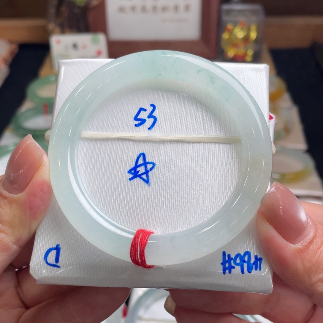 翡翠手镯未镶嵌我****龙翡翠53圆条