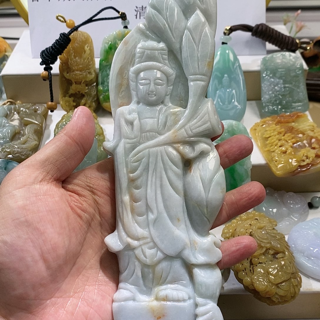 【闪购商品】翡翠颈饰未镶嵌观音