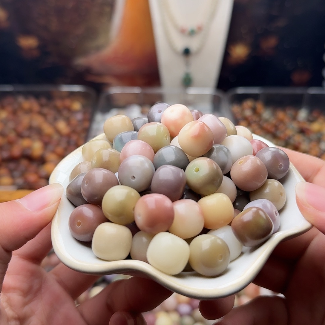 吊坠菩提根/象牙果50 颗霓虹灯 14 干磨桶