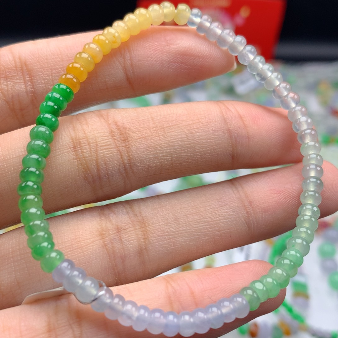 翡翠手链未镶嵌卡