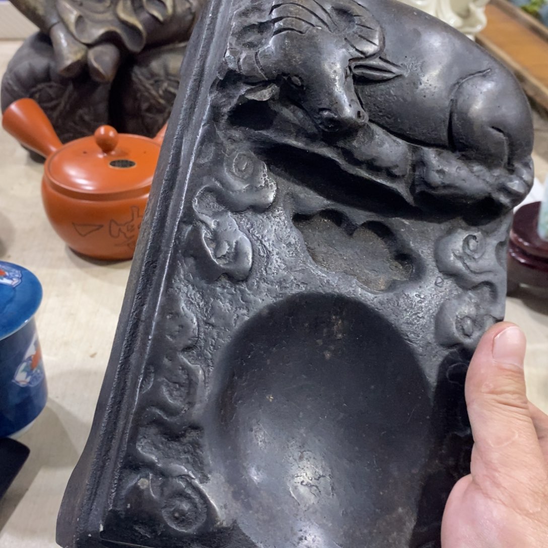 沉***金石头砚台一个雕刻