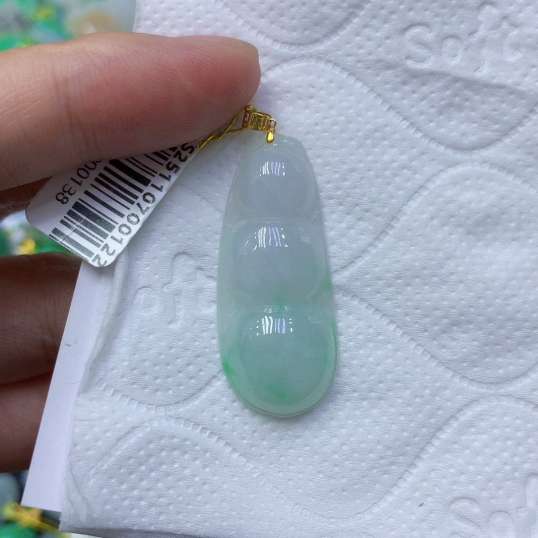 颈饰18K金镶嵌翡翠翡翠