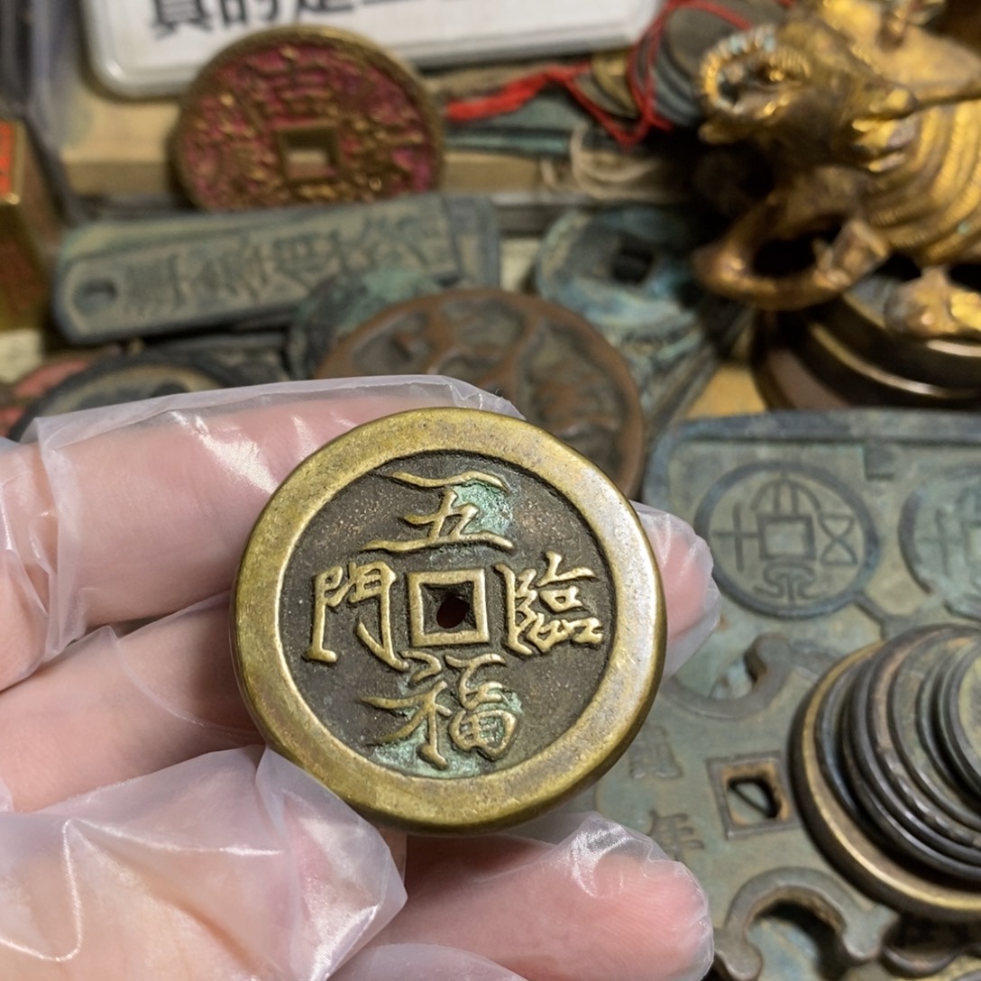 铜现代工艺品学习币