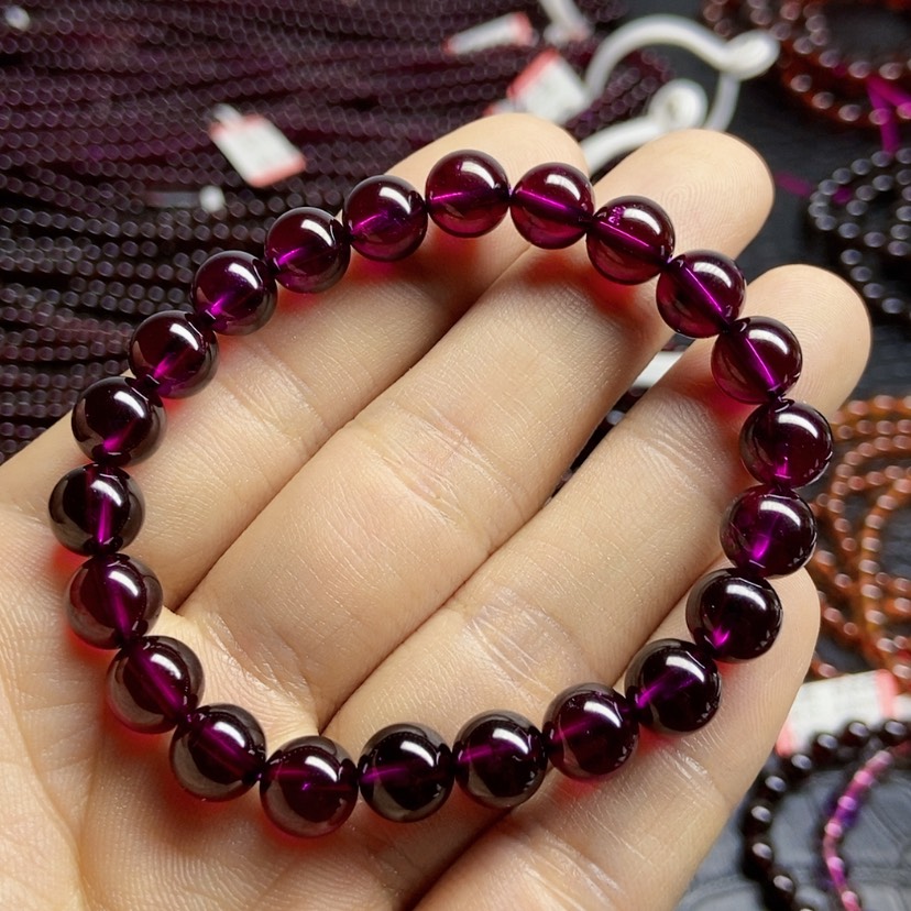 【闪购商品】石榴石（紫牙乌）手链未镶嵌8.5毫米