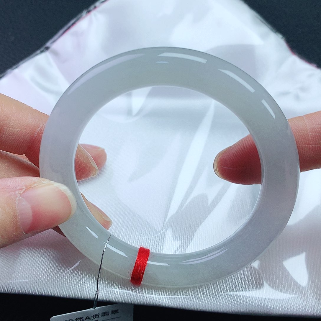 翡翠手镯未镶嵌51胖