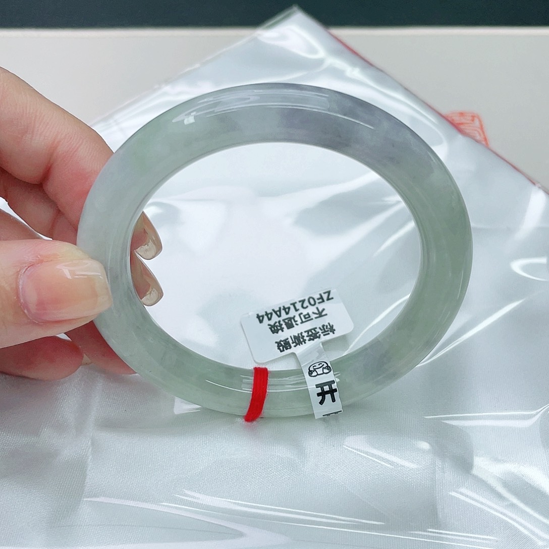 翡翠手镯未镶嵌圆56.4