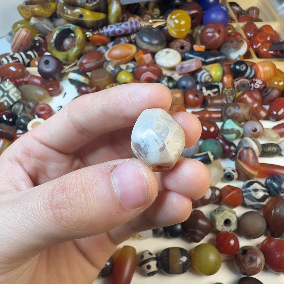 玛瑙/玉髓未镶嵌纯天然玛瑙珠子