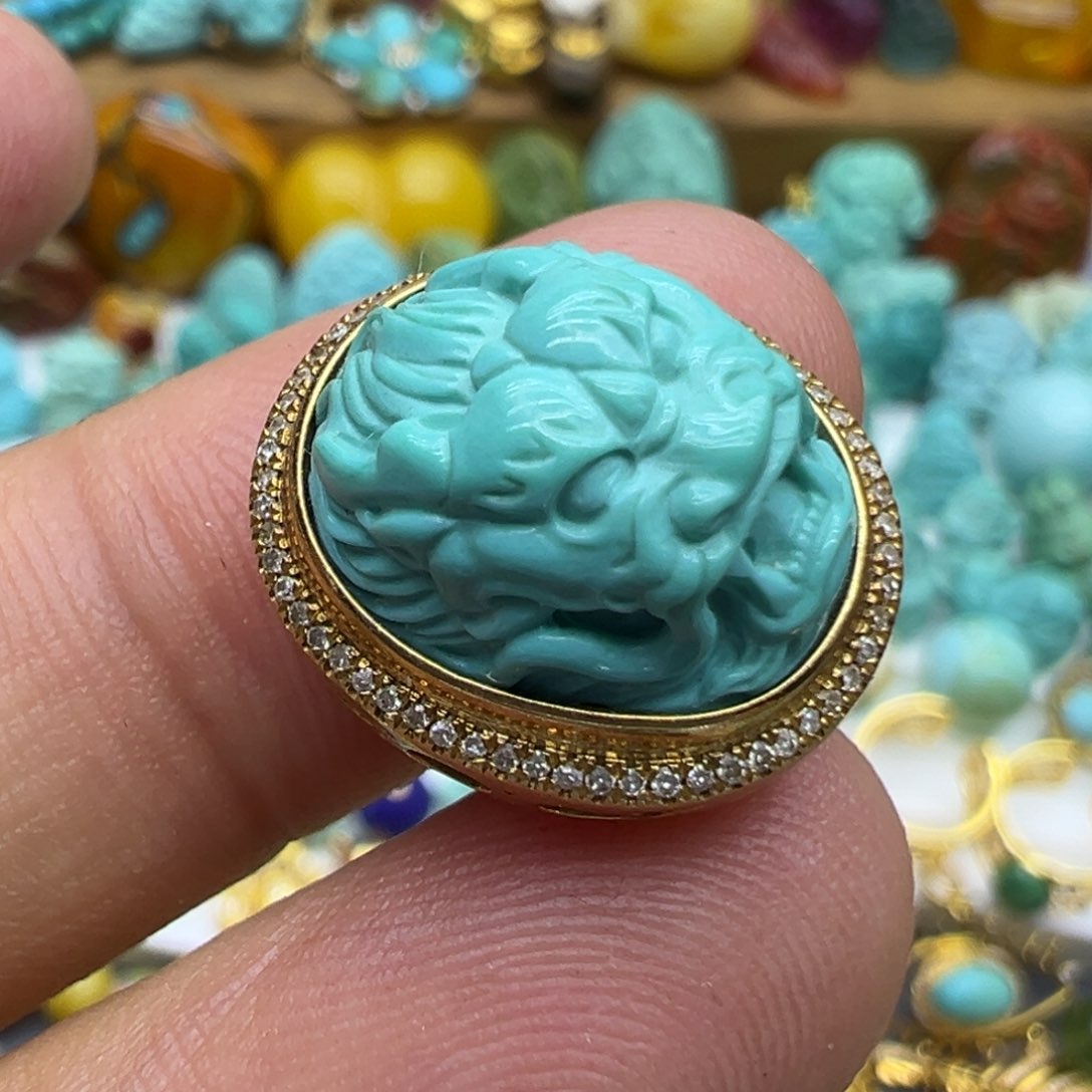 绿松石颈饰18K金镶嵌