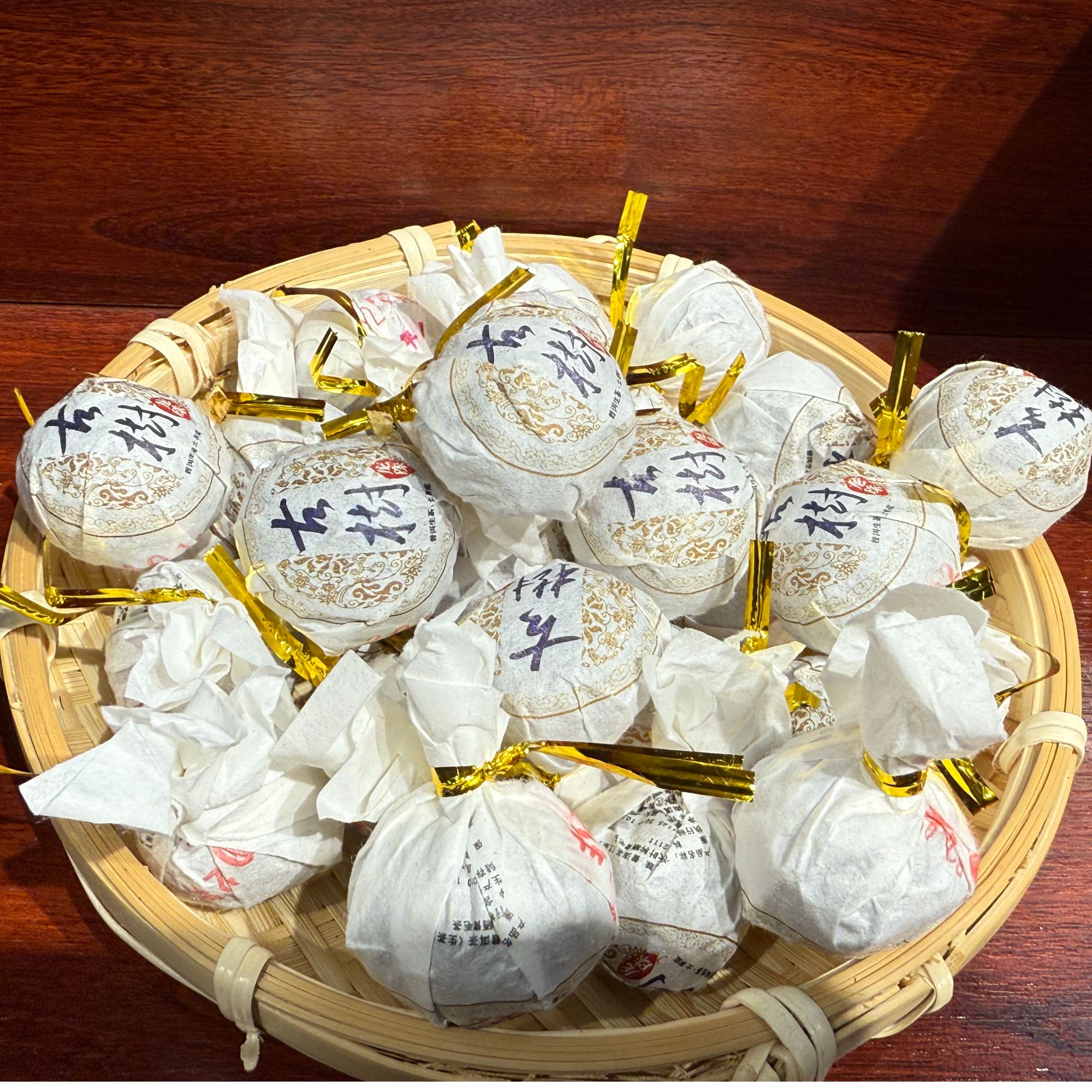 （晶晶专属）2012年头春头采古树茶龙珠*10g*30颗支持原装试喝