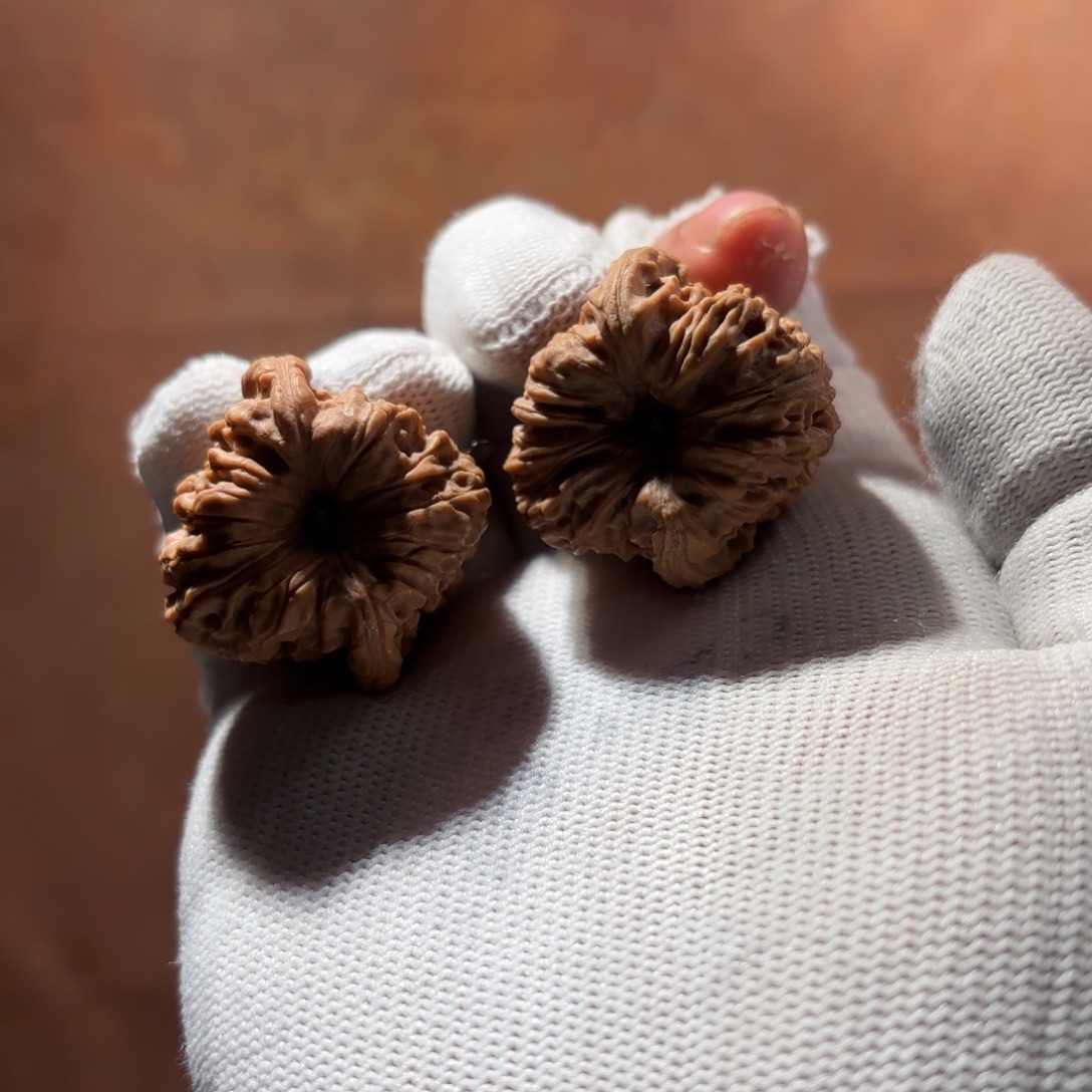 文玩核桃吊坠2号链接33-32-36凹底