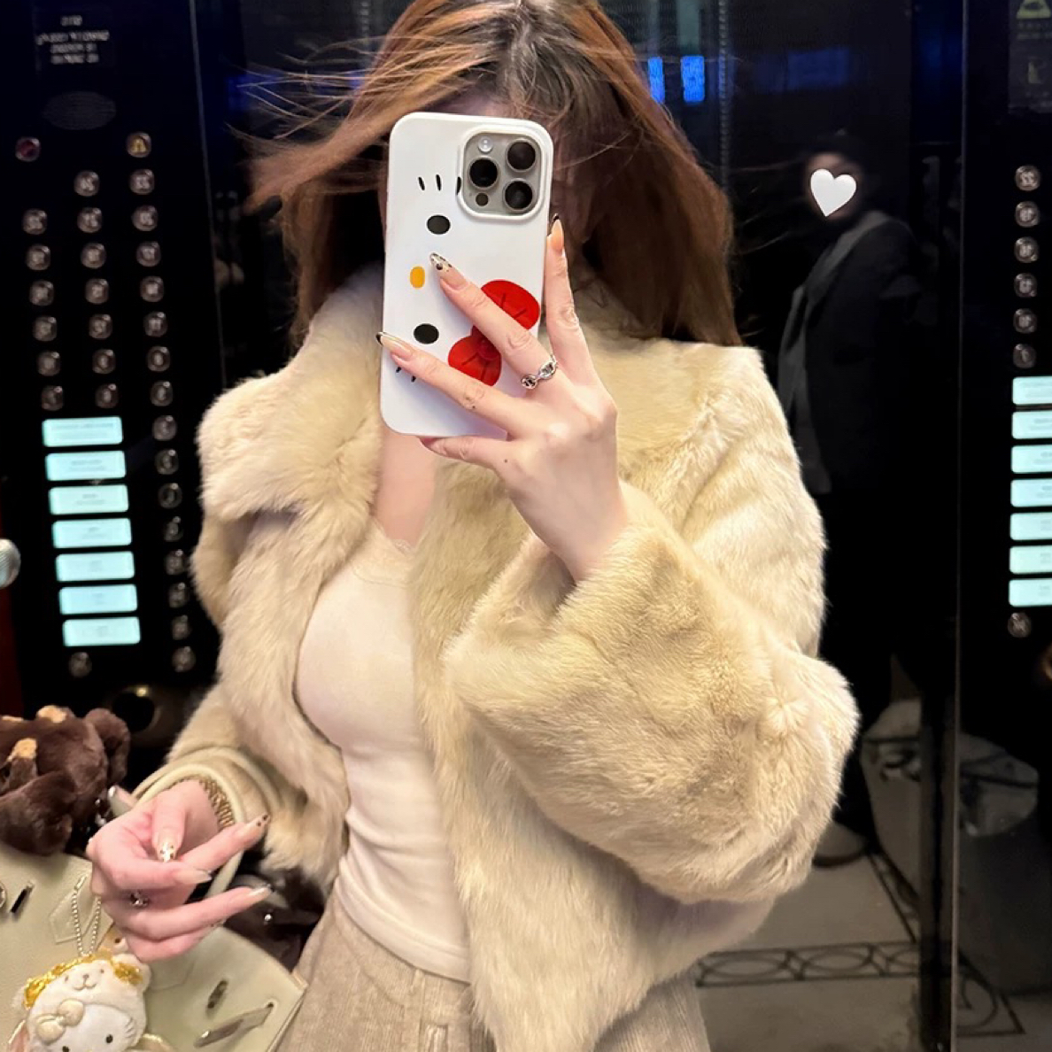 （刘敏服装）7567款老钱风反季短款真外套保暖修身型毛毛外套