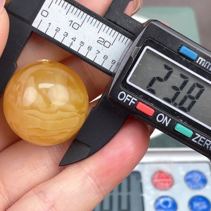 琥珀裸石未镶嵌微瑕786