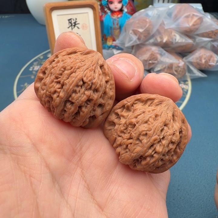 文玩核桃吊坠34全品 红宝石 承德密纹