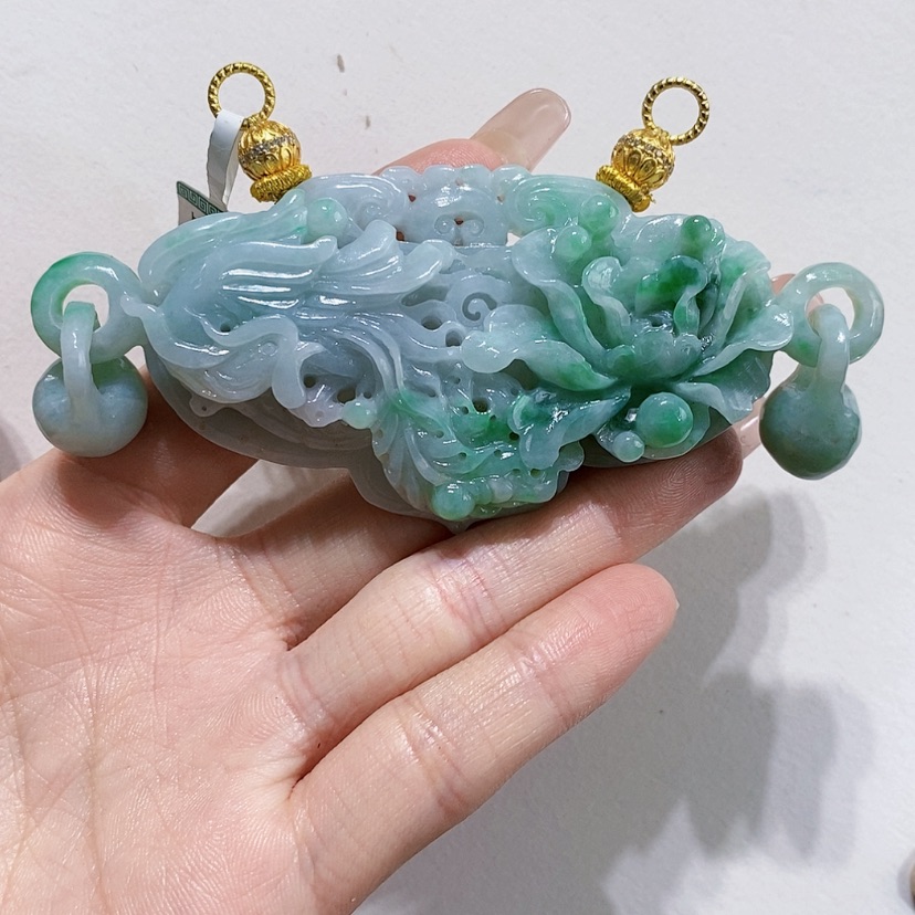 【闪购商品】翡翠未镶嵌颈饰