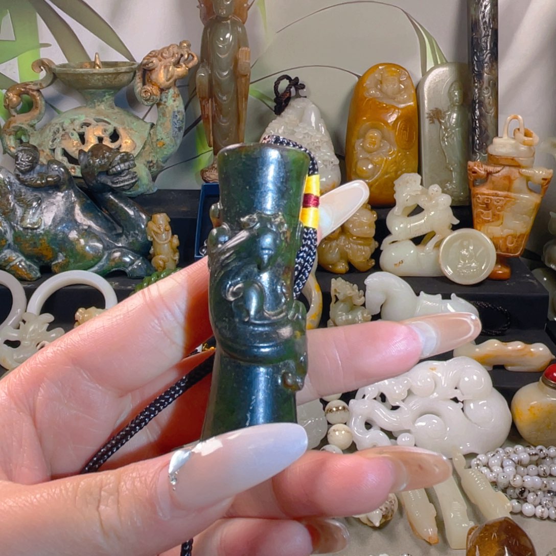 和田玉挂件未镶嵌2