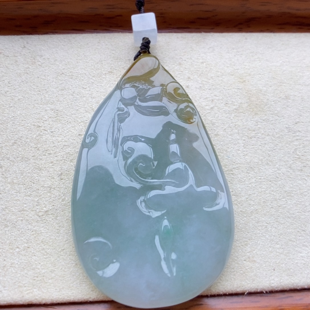 翡翠未镶嵌颈饰吊坠10