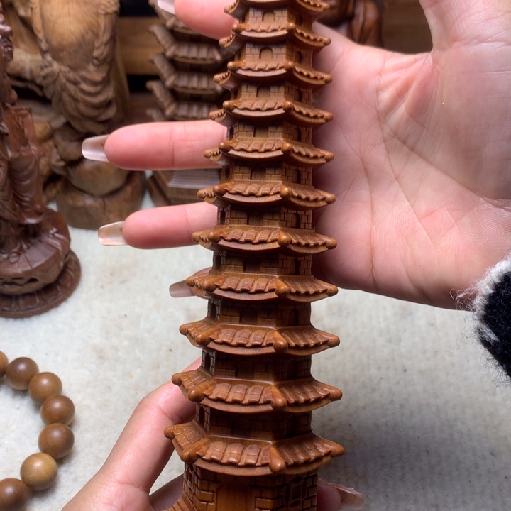 檀香木其他老山檀香手把件瑕疵