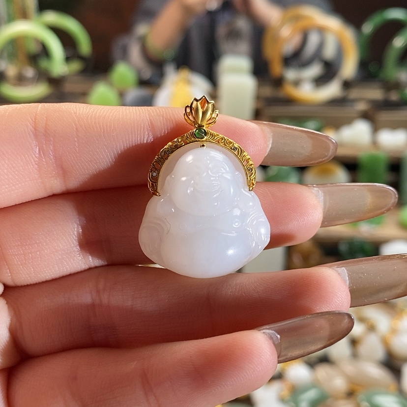 【闪购商品】和田玉吊坠18K金镶嵌