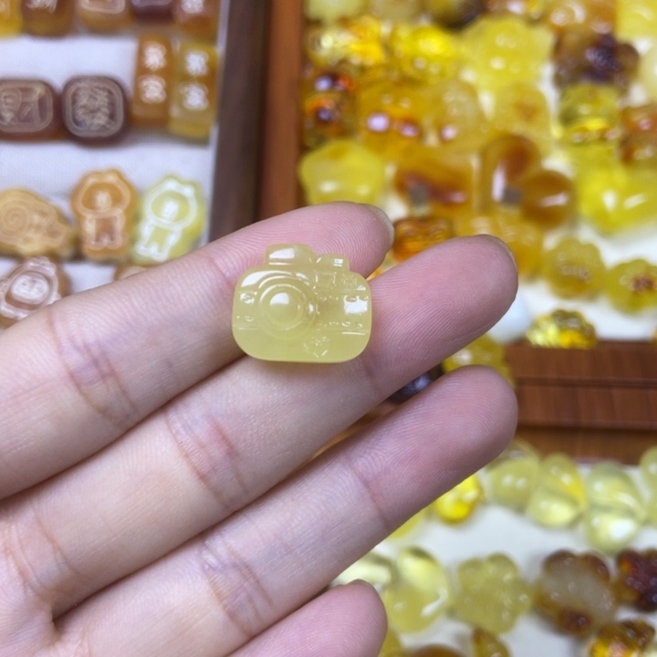 吊坠橄榄核照相机88