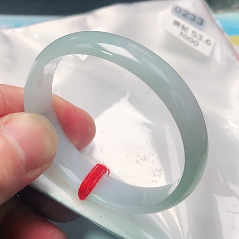 翡翠手镯（贵妃镯）未镶嵌0233号