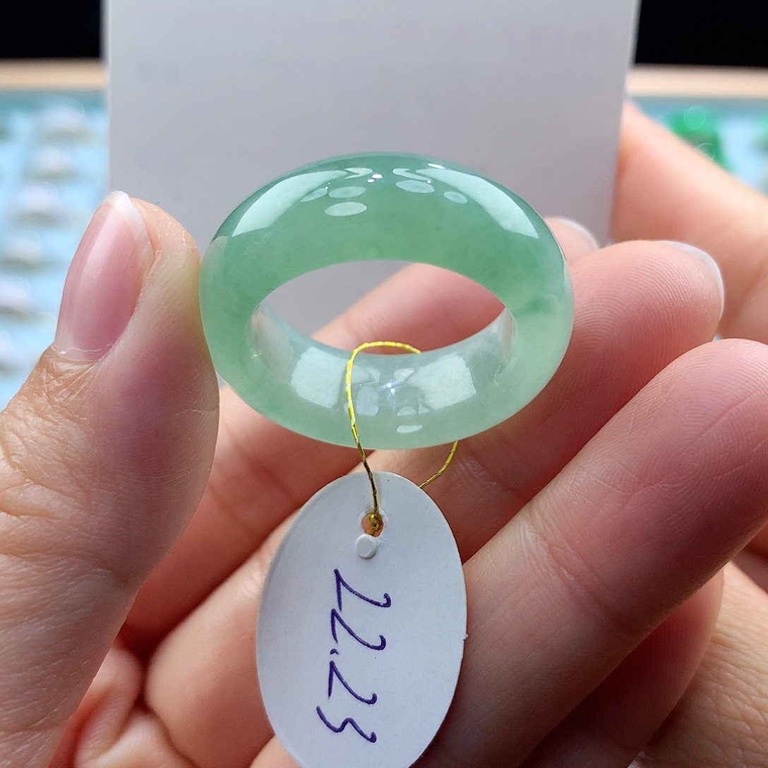 翡翠戒指未镶嵌2223圈
