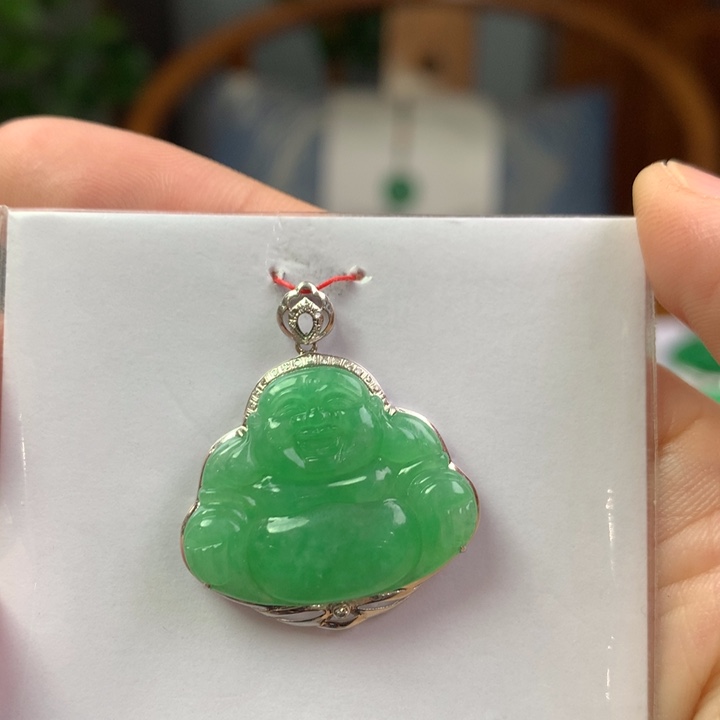 翡翠18K金镶嵌颈饰翡翠吊坠