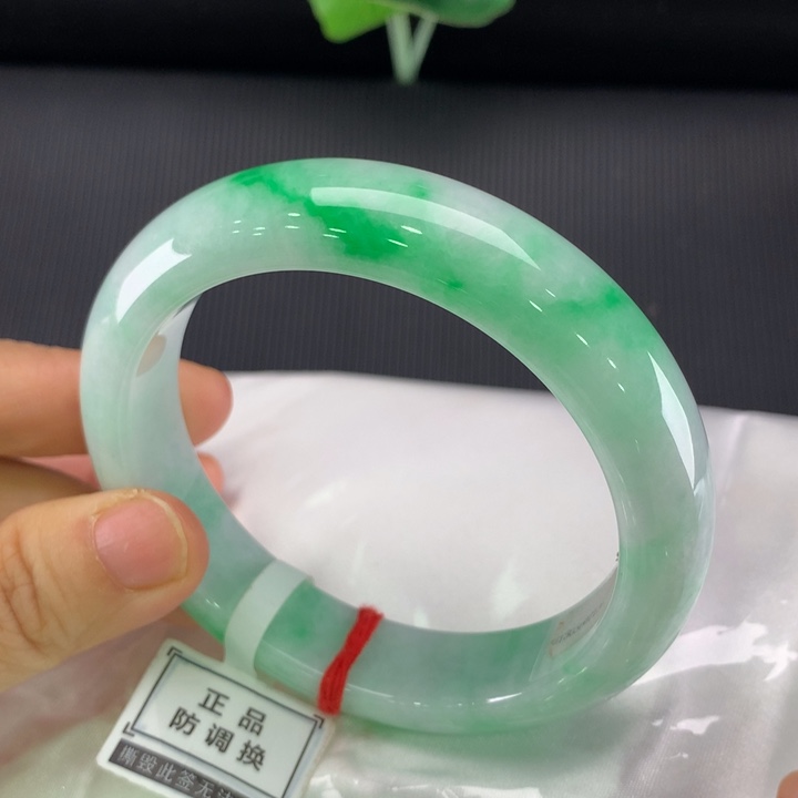 翡翠未镶嵌手镯轮胎61