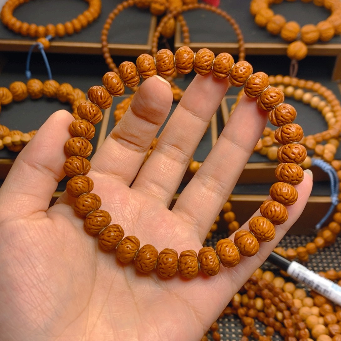 二***爺桃核吊坠秦岭森林11