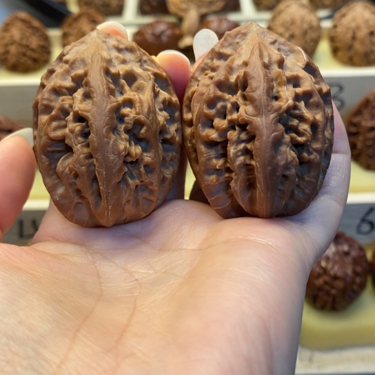 *****桃核把件粉红皮楸子