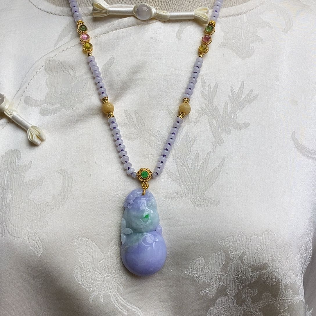 翡翠颈饰未镶嵌天然