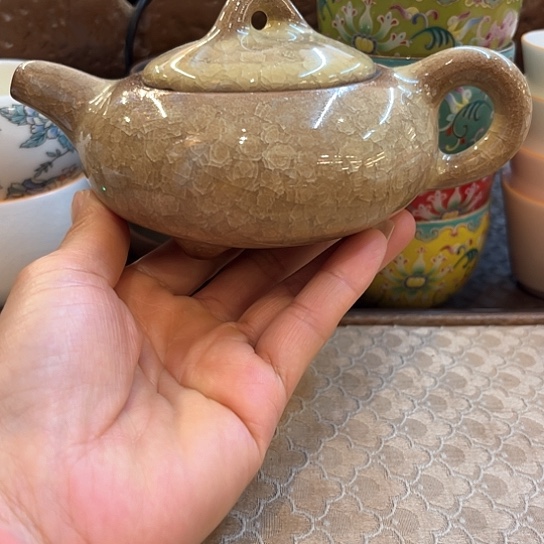 现代陶瓷泡茶壶冰裂壶米黄色