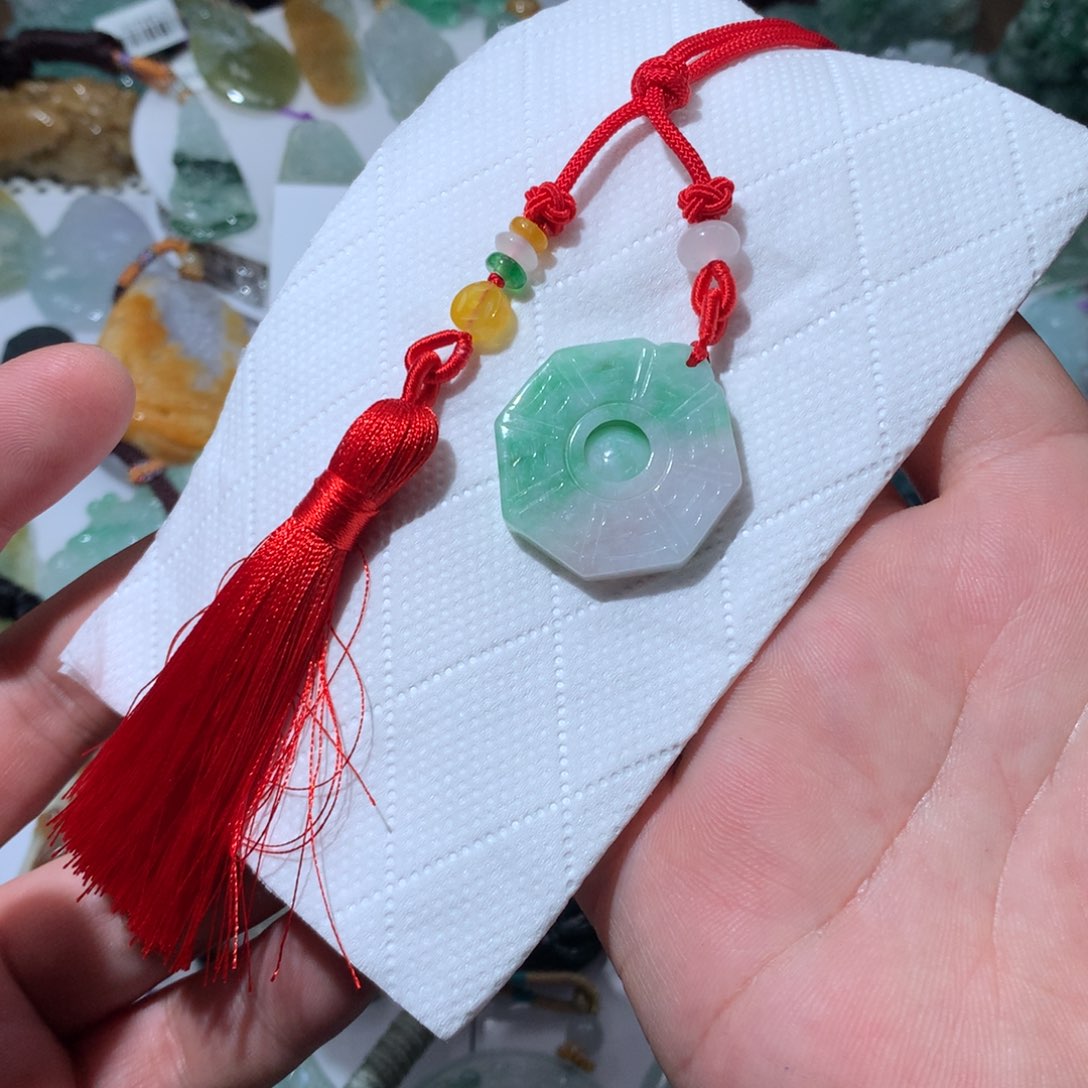 翡翠项链未镶嵌天然