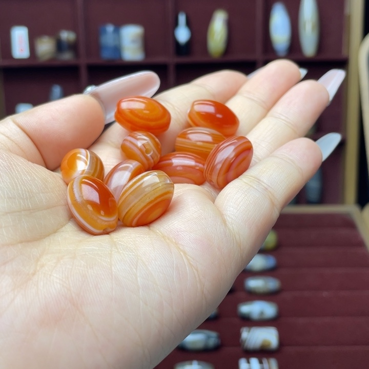 王***辉玛瑙/玉髓合金颈饰