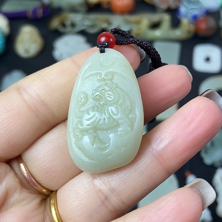和田玉（糖玉）挂件未镶嵌