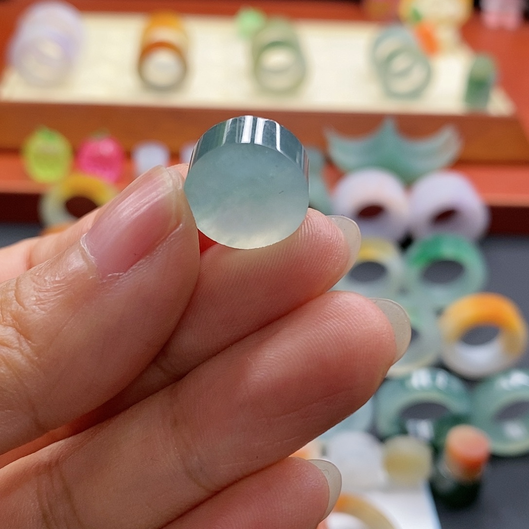 柒***4定制翡翠未镶嵌翡翠