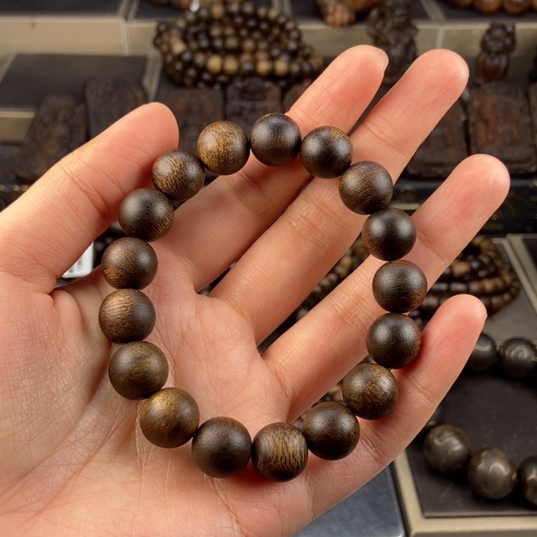 沉香手串小*女越南芽庄白棋楠
