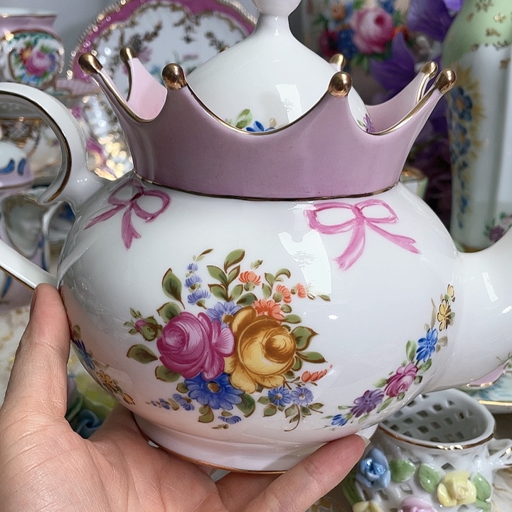 瓷片摆件，摆件，摆件，摆件。摆件。