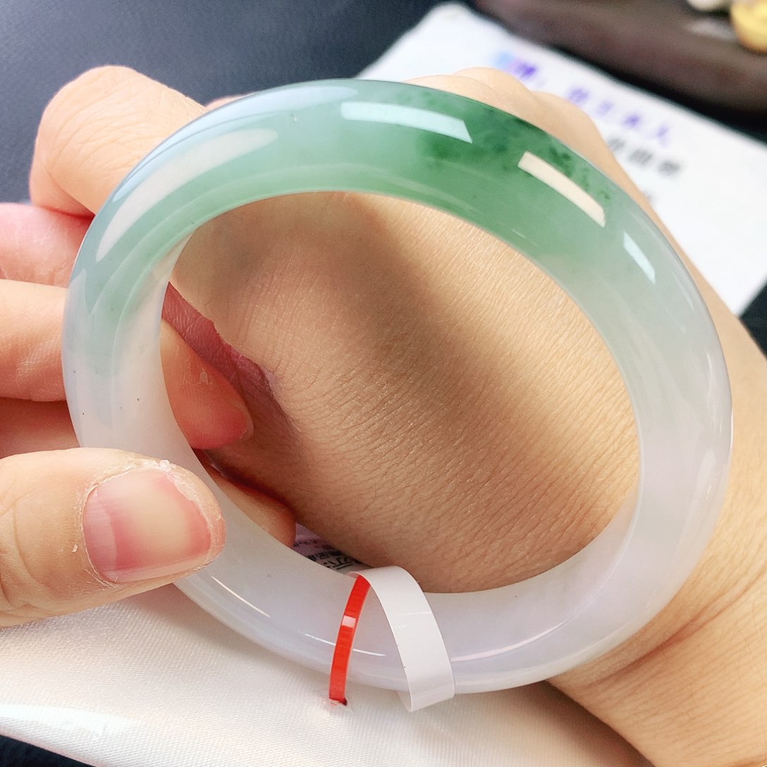 未镶嵌手镯翡翠56圈