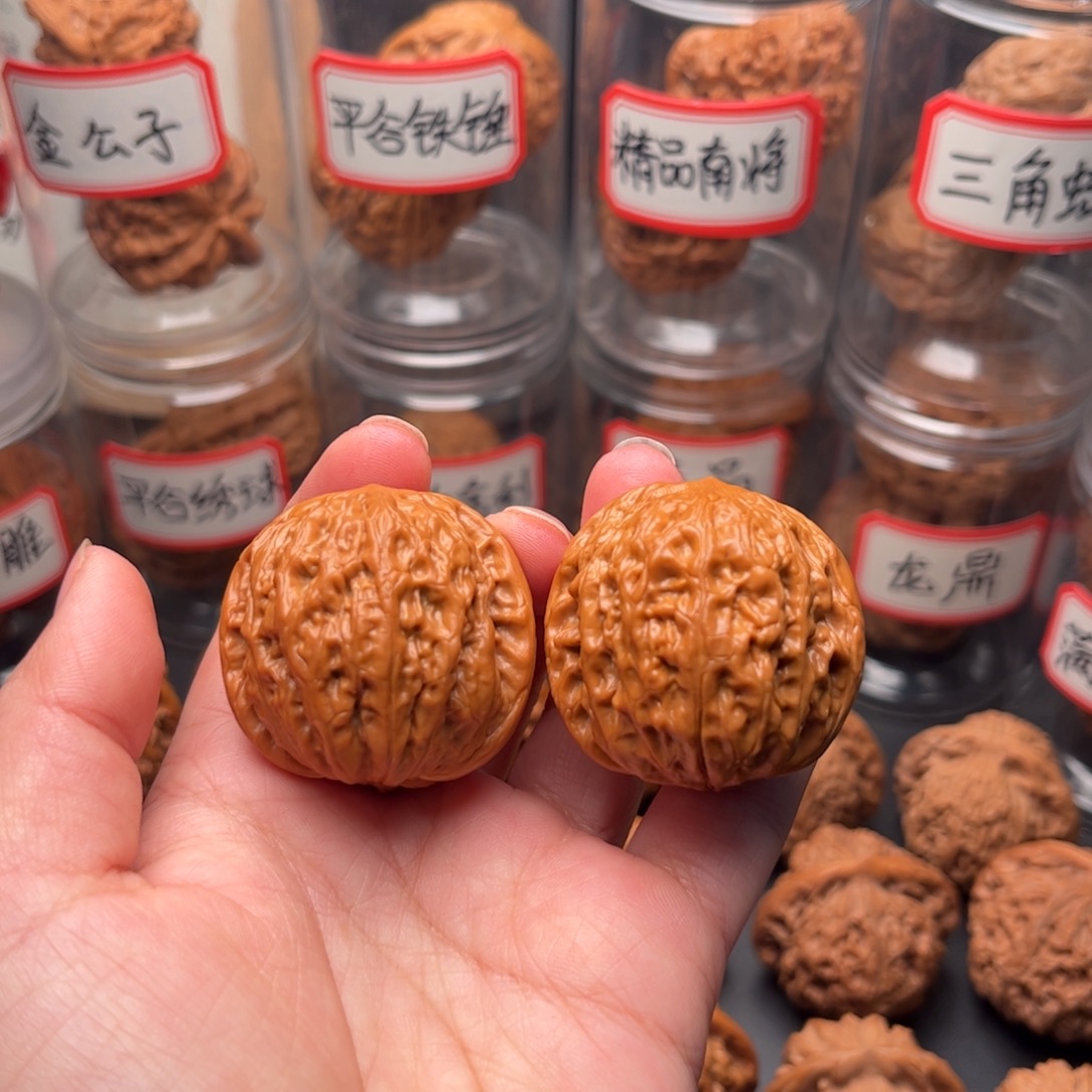 文玩核桃把件38原桩铁锤妹妹