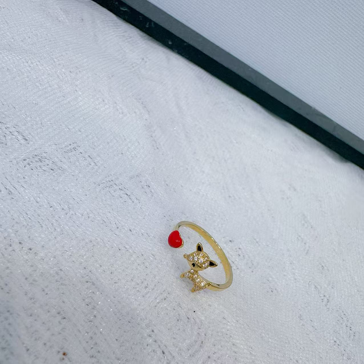 铜合金合成锆石戒指 时尚爱心小鹿指环