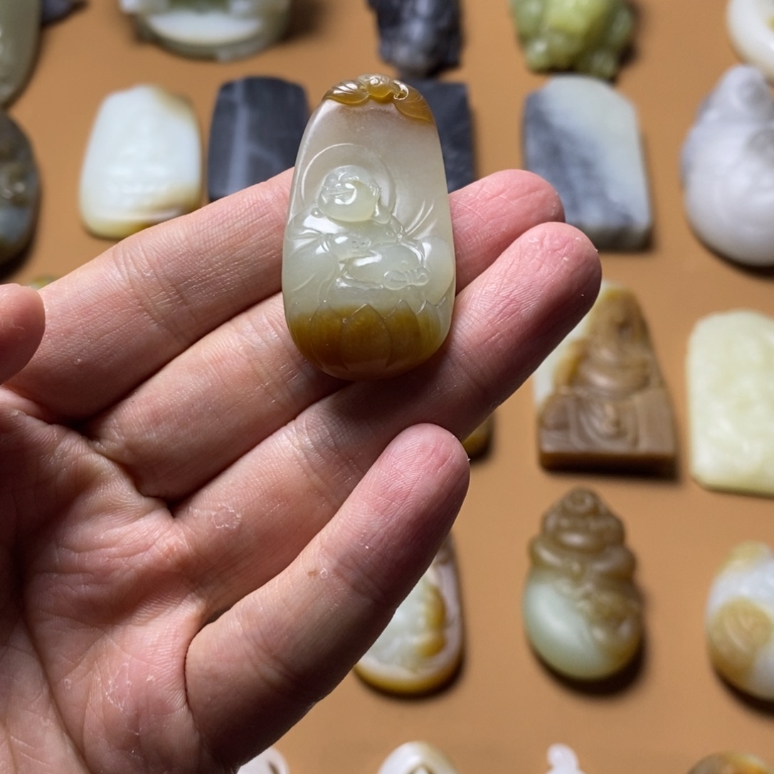 和田玉挂件未镶嵌