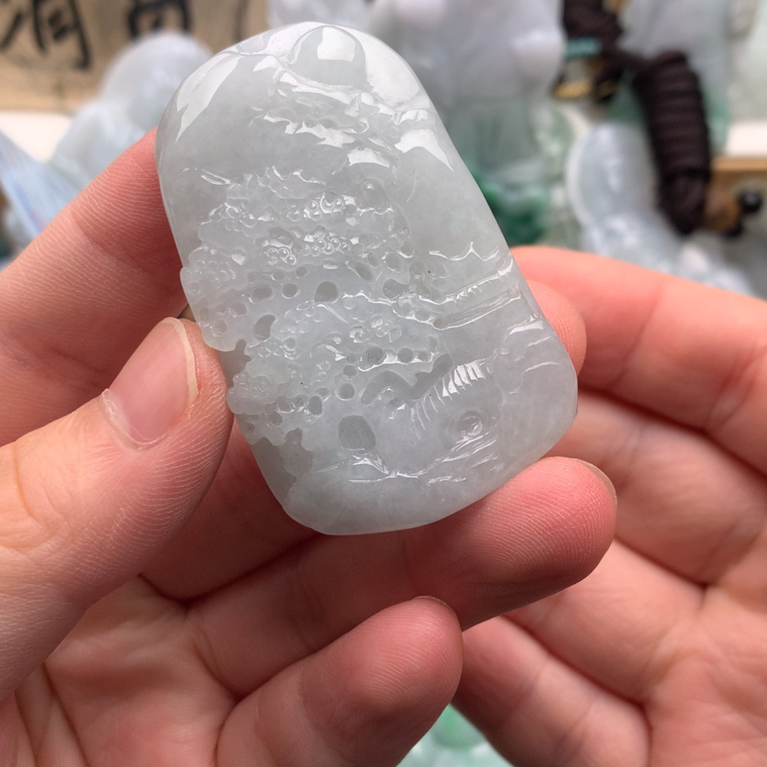 吊坠(不含链)未镶嵌翡翠