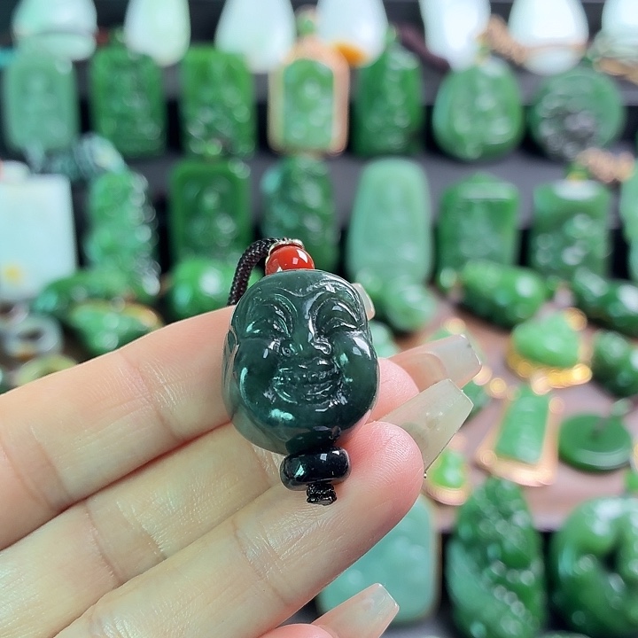 1****和田玉未镶嵌挂件