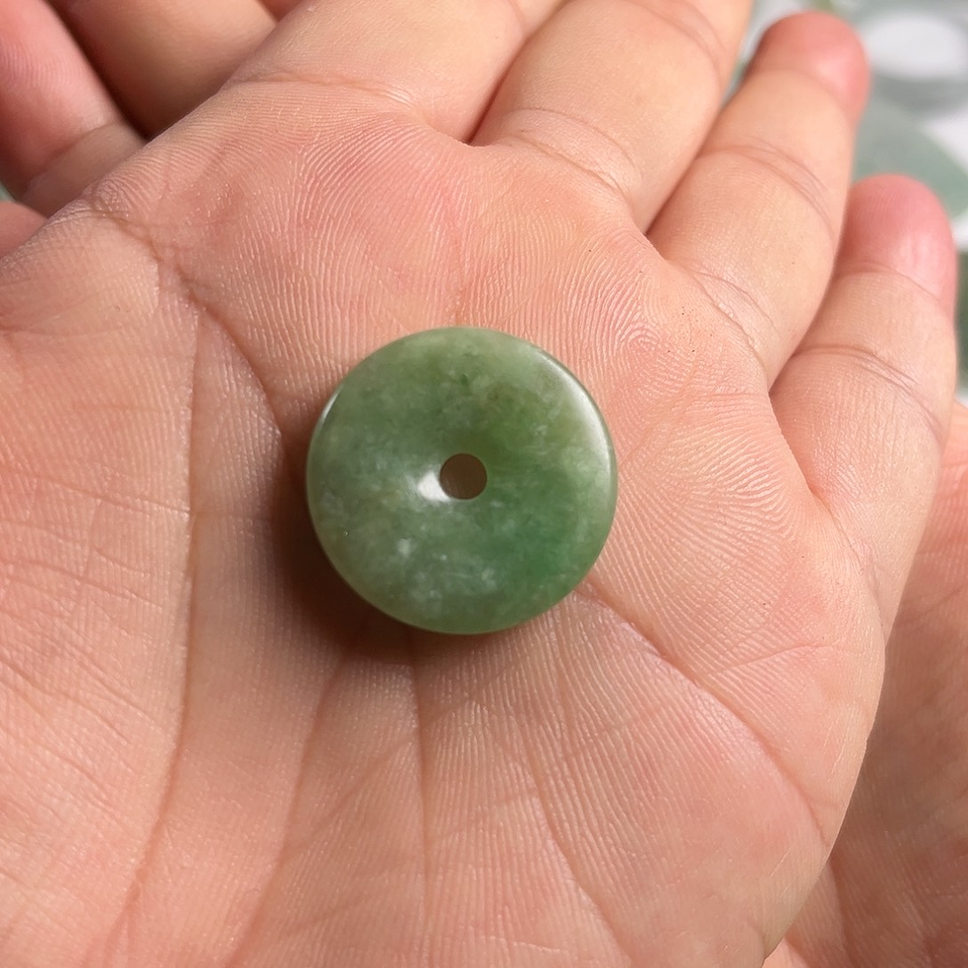 【闪购商品】翡翠颈饰未镶嵌天然