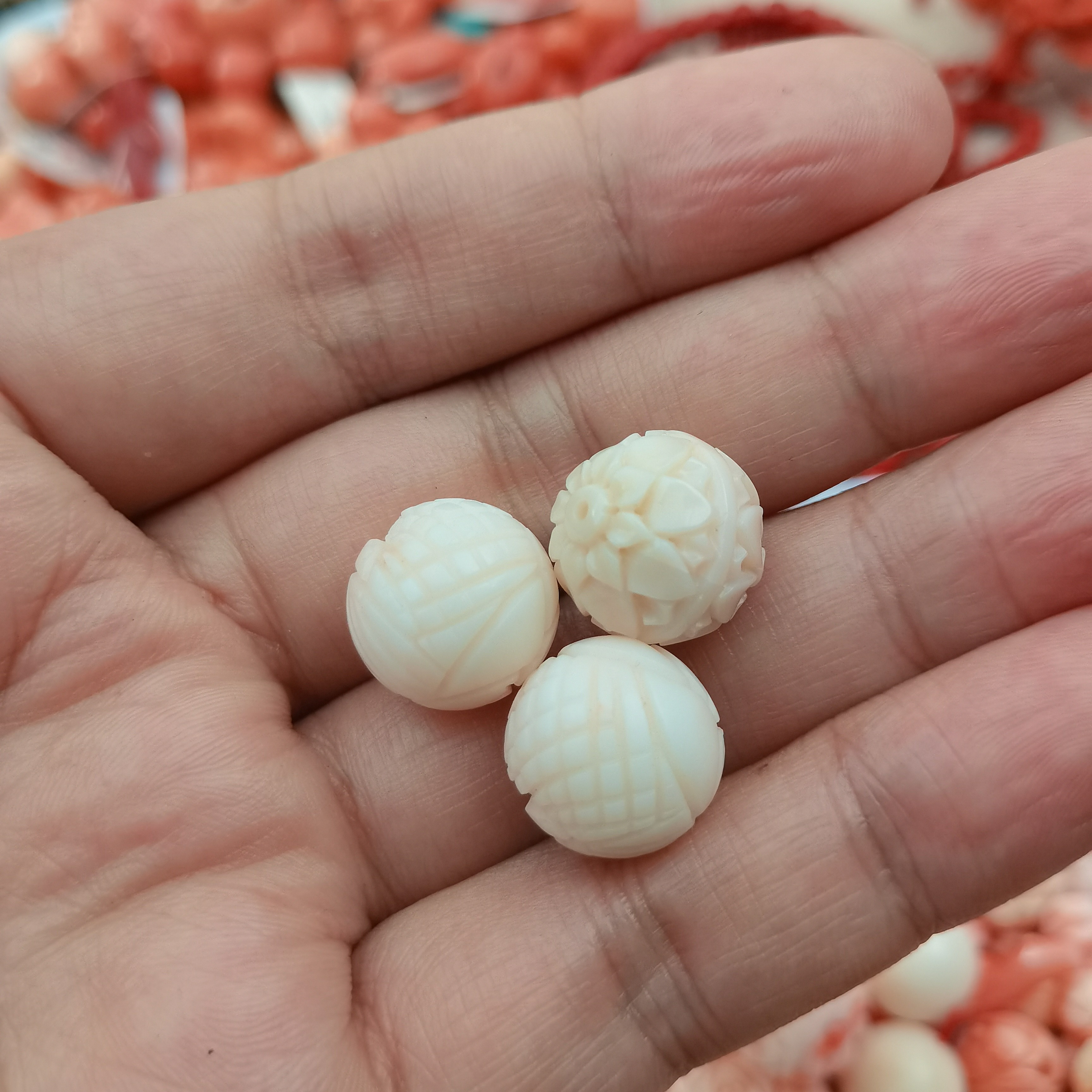 天然珊瑚天然孩儿面圆珠