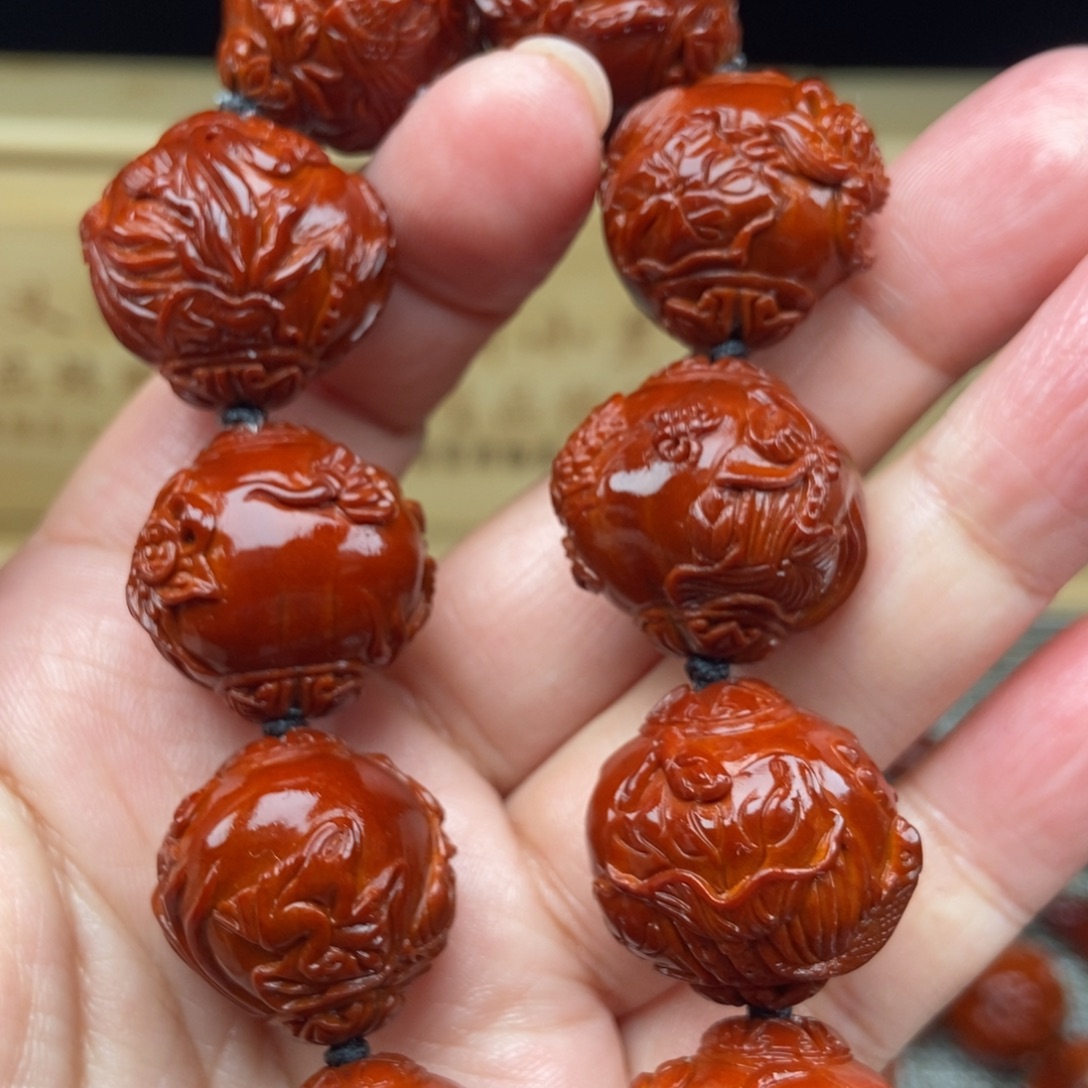 忠***勇吊坠橄榄核荷塘月色