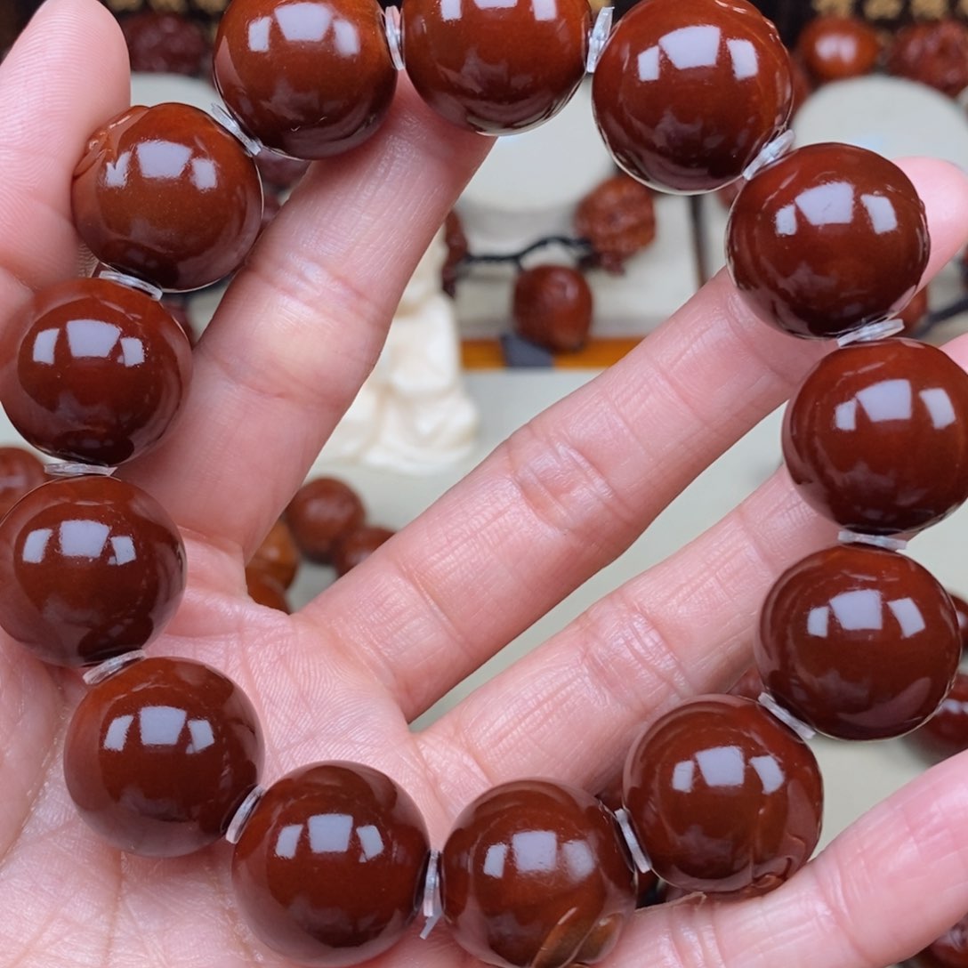 橄榄核吊坠张*生弥勒，